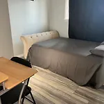 Spacious Room With Tv, Wi-Fi, Netflix, Parking