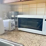 Spacious Room With Tv, Wi-Fi, Netflix, Parking