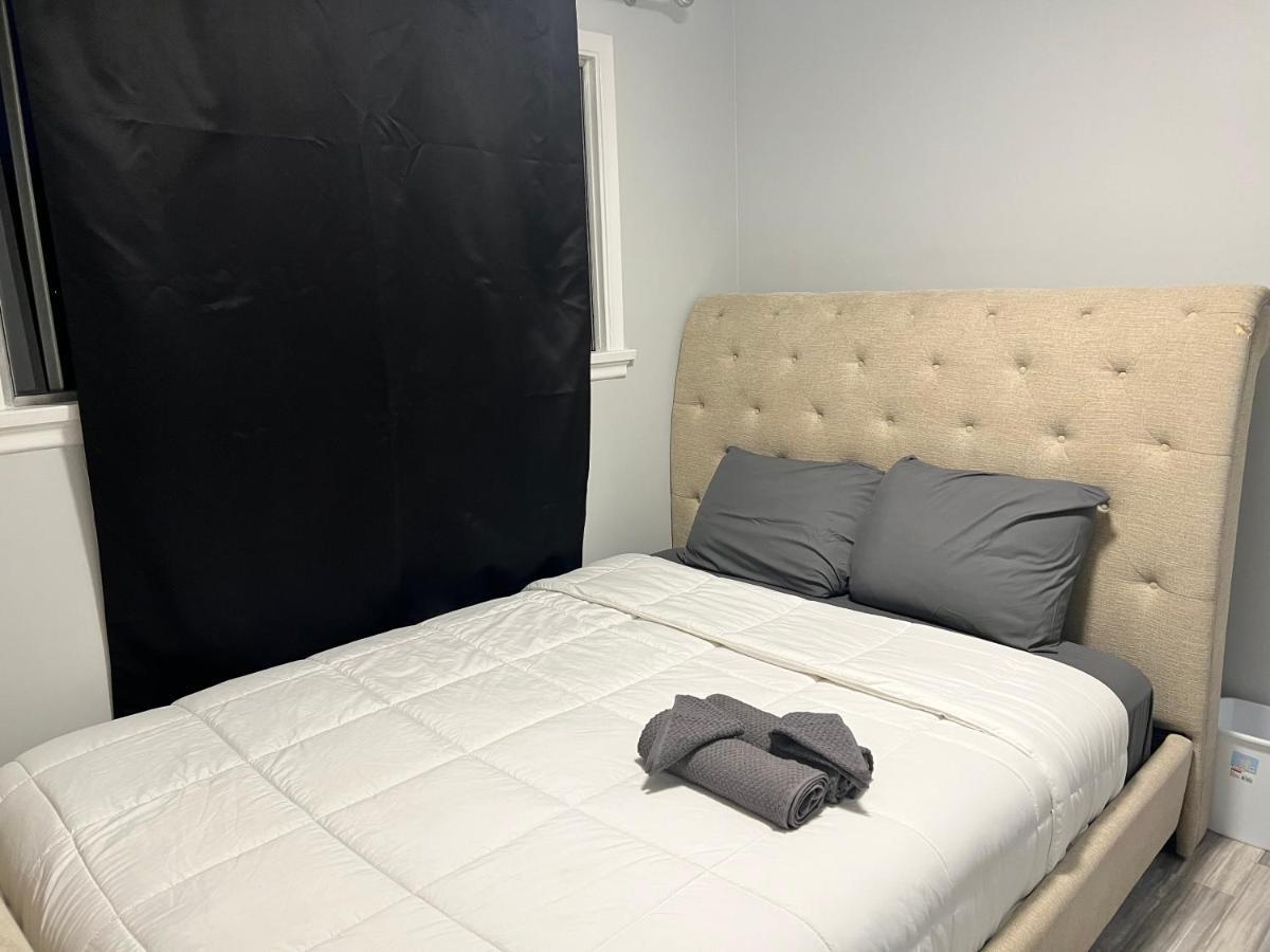 Spacious With Tv, Wi-fi, Netflix, Parking * Edmonton