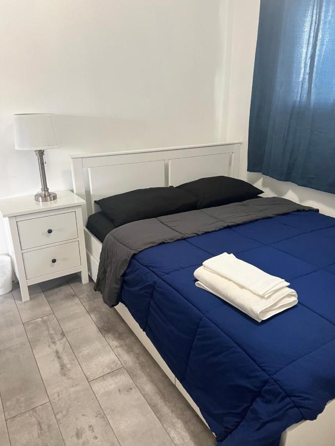 Spacious With Tv, Wi-fi, Netflix, Parking Homestay *